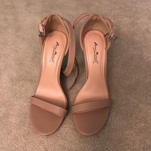 Anne Michelle heels